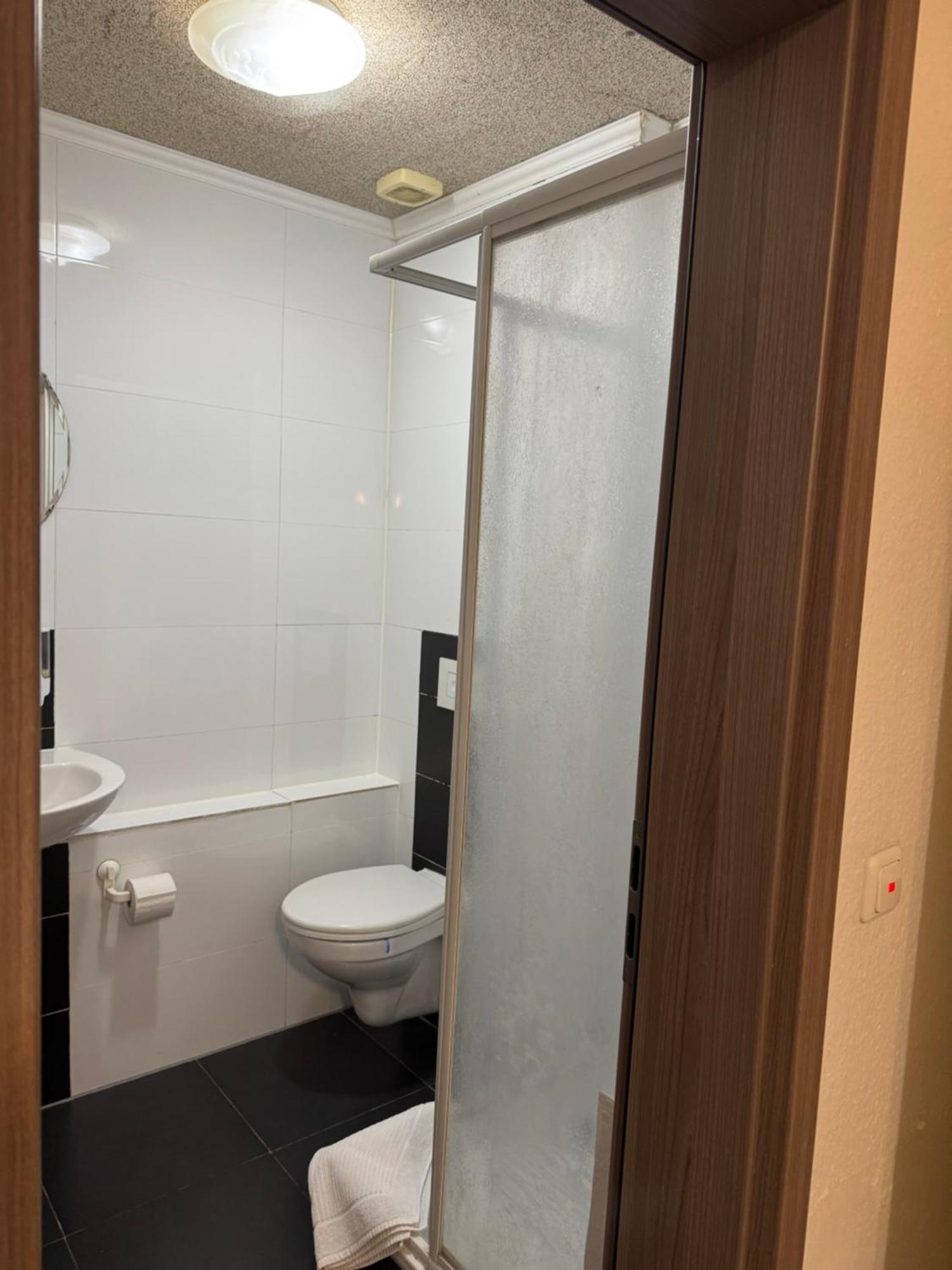 Hotel-Pension Alt-Heidenberg Siegen Ngoại thất bức ảnh