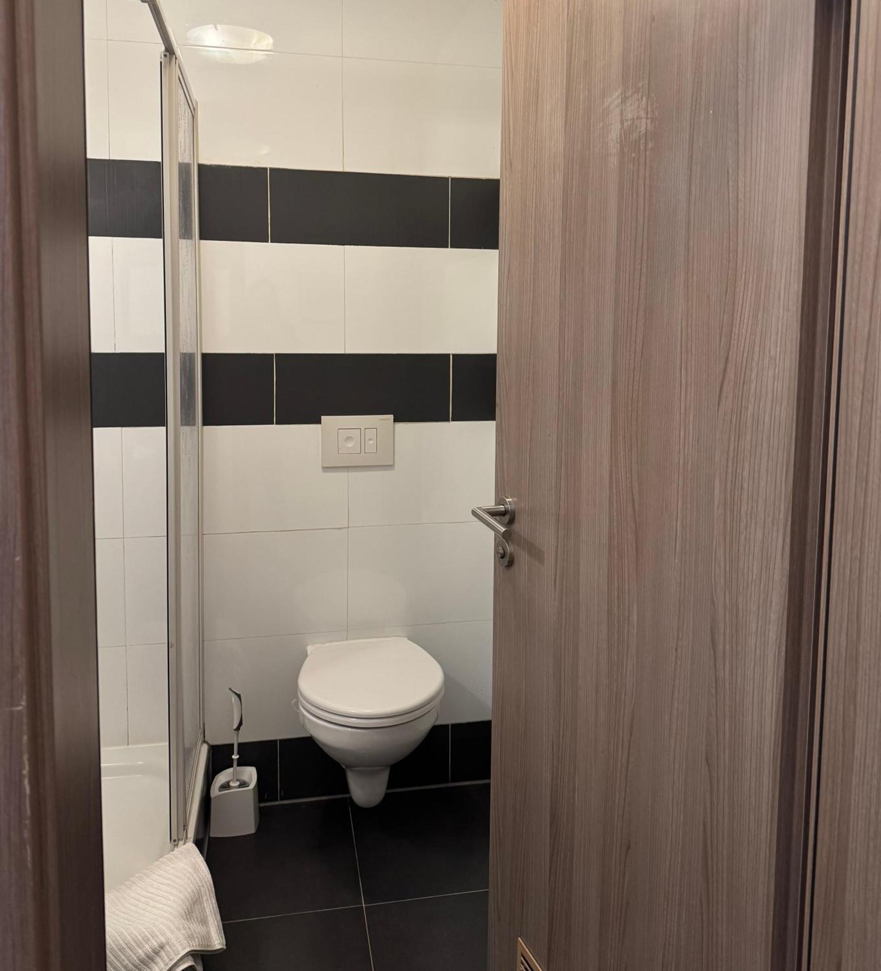 Hotel-Pension Alt-Heidenberg Siegen Ngoại thất bức ảnh