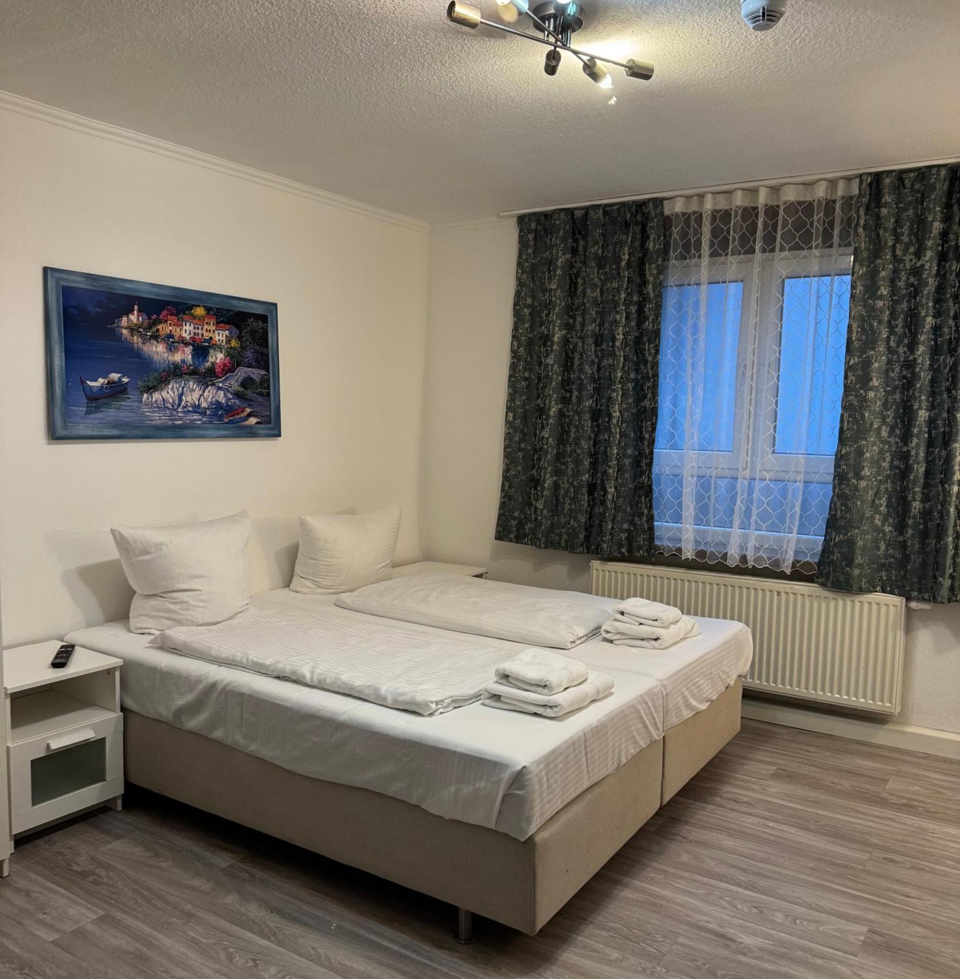 Hotel-Pension Alt-Heidenberg Siegen Ngoại thất bức ảnh