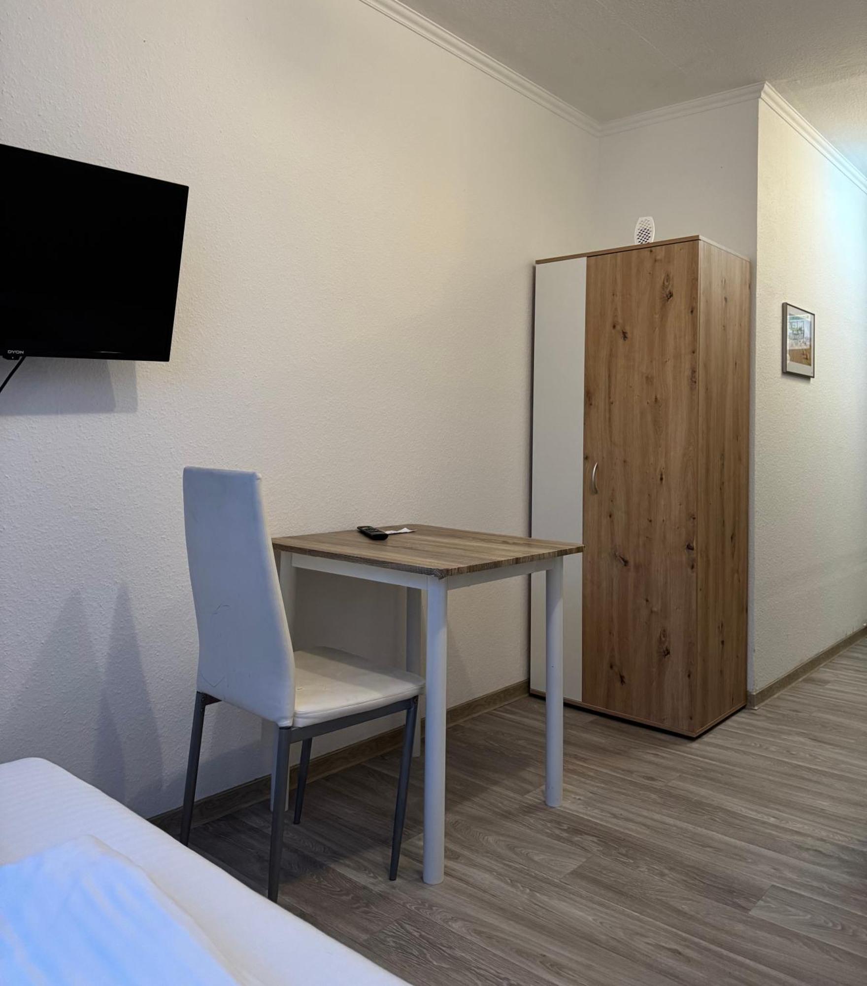 Hotel-Pension Alt-Heidenberg Siegen Ngoại thất bức ảnh